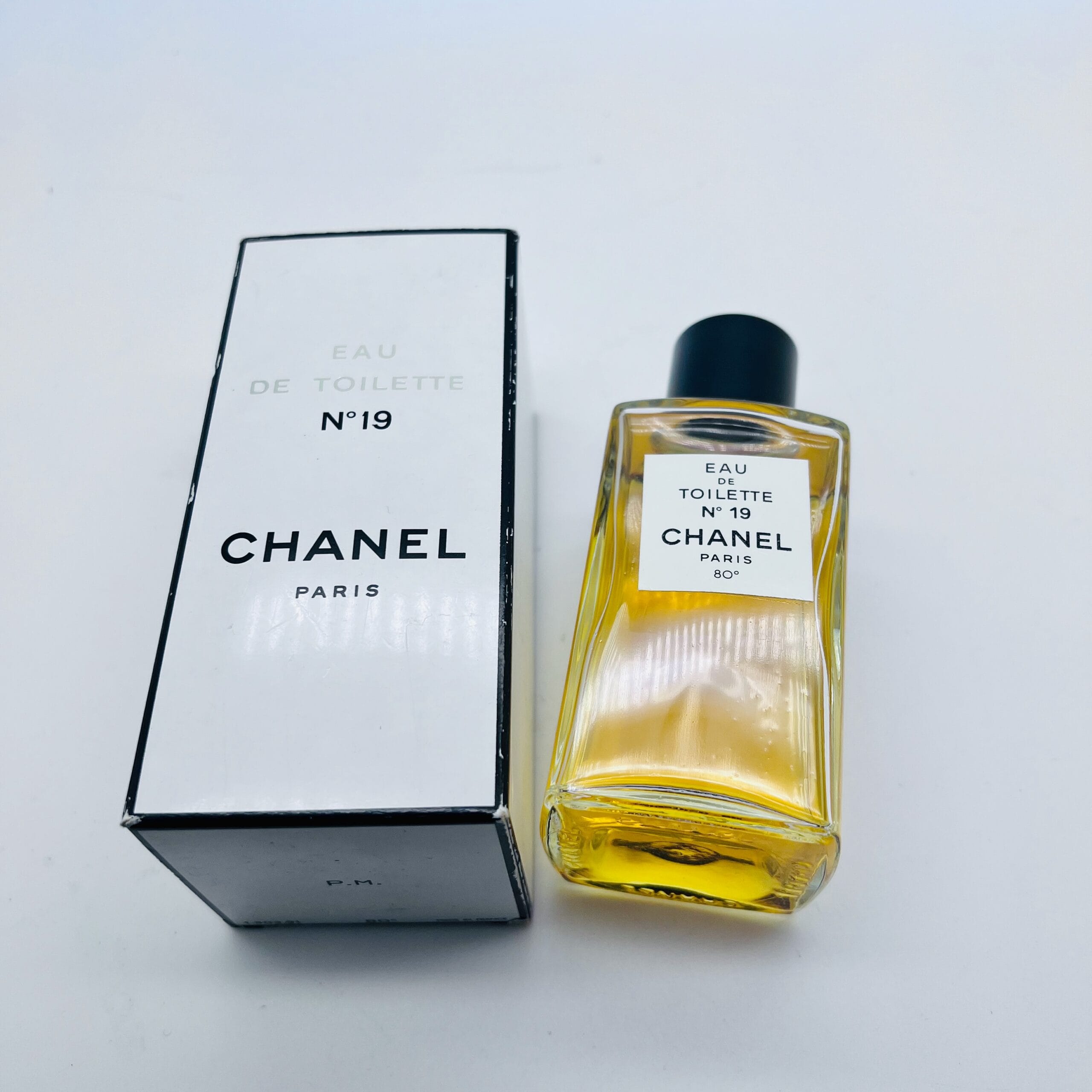 New & Boxed Chanel N°19 Eau de Toilette 120ml Splash 80° (1991) - Image 2