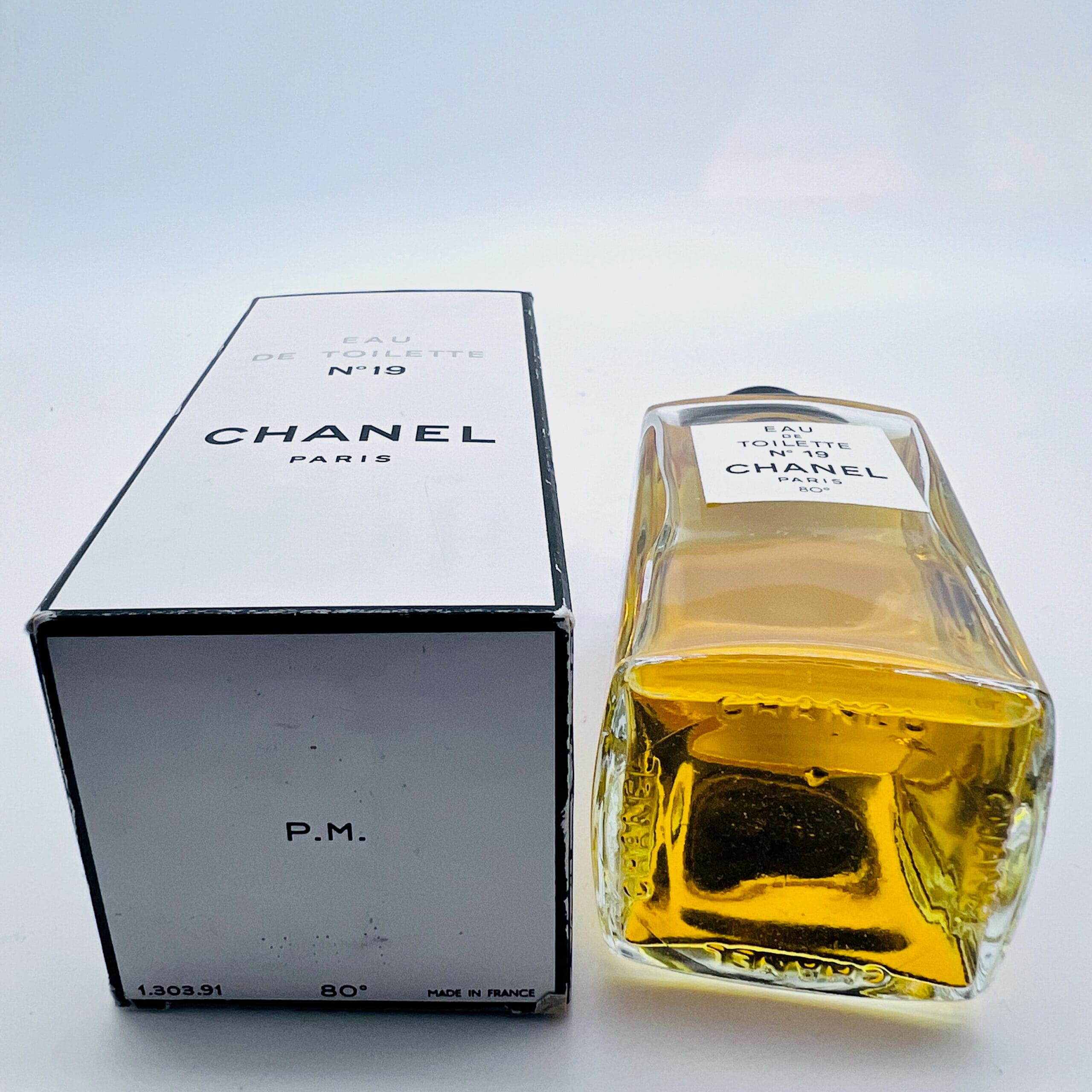 New & Boxed Chanel N°19 Eau de Toilette 120ml Splash 80° (1991) - Image 3